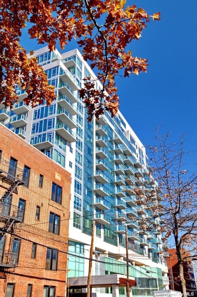 13336 37th Avenue, Unit PH2E, Queens, NY 11354 Compass