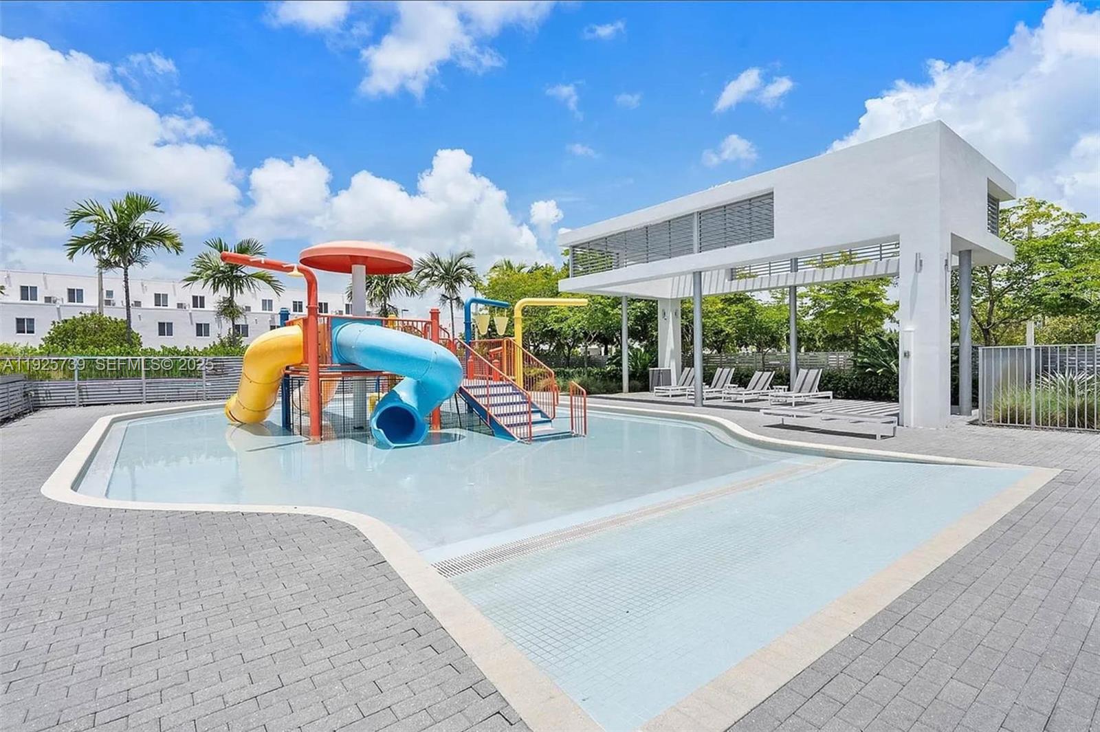 6611 Northwest 102nd Path Doral, FL 33178 - Photo 38 of 45