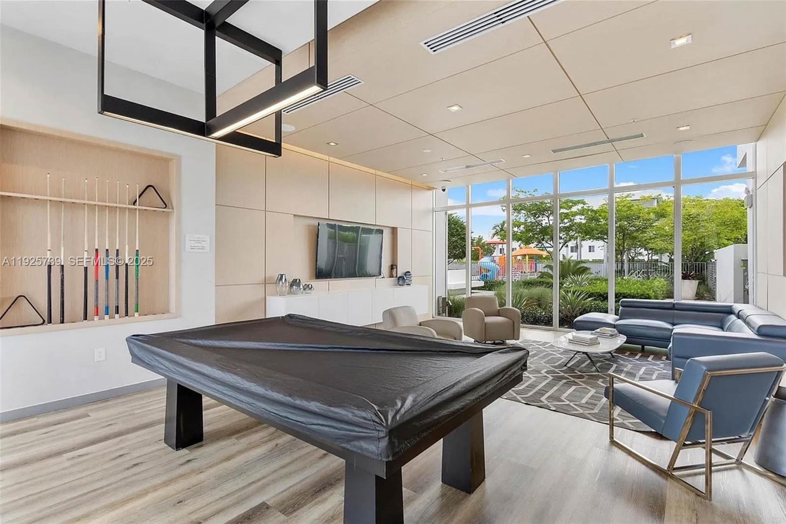 6611 Northwest 102nd Path Doral, FL 33178 - Photo 40 of 45