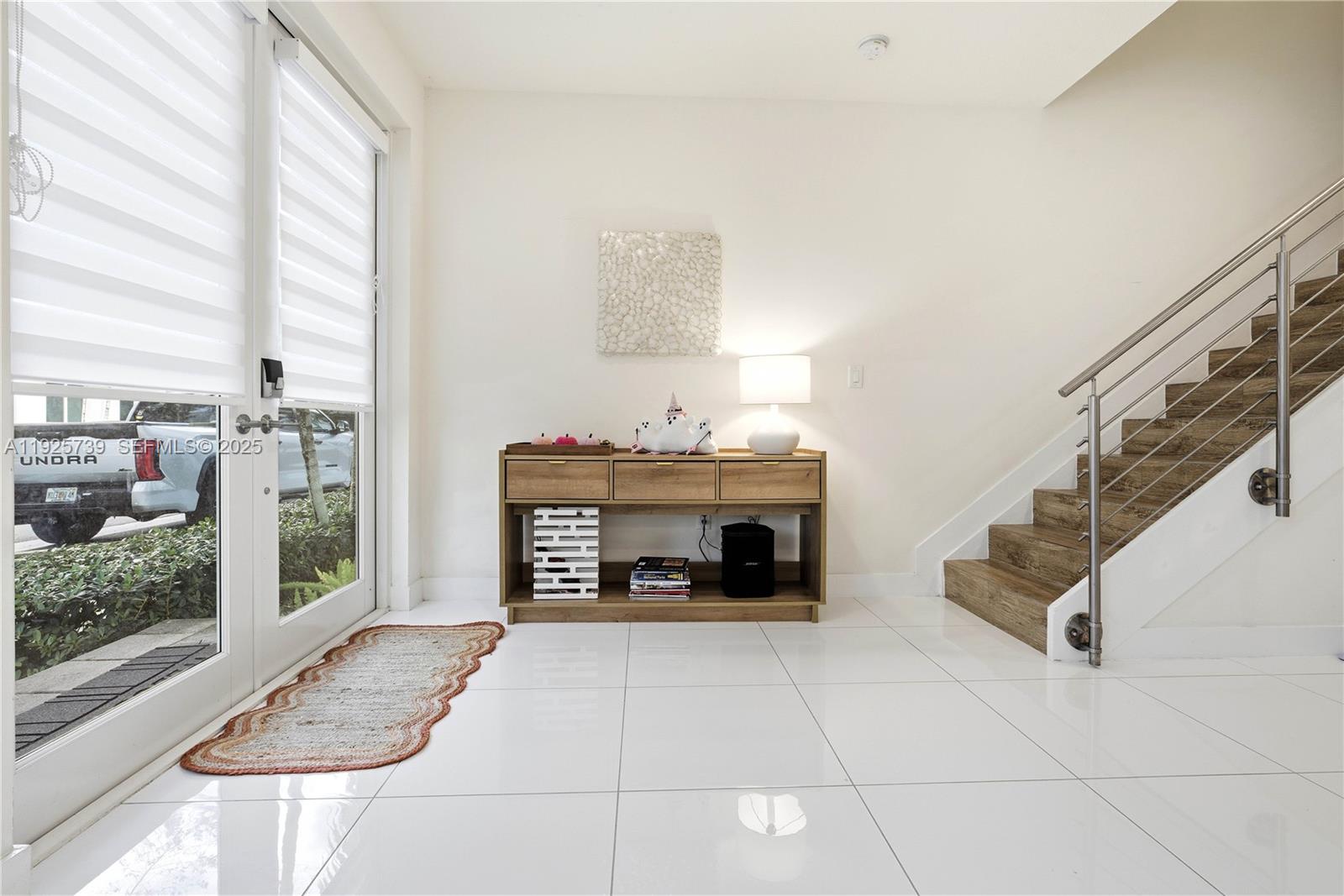 6611 Northwest 102nd Path Doral, FL 33178 - Photo 10 of 45