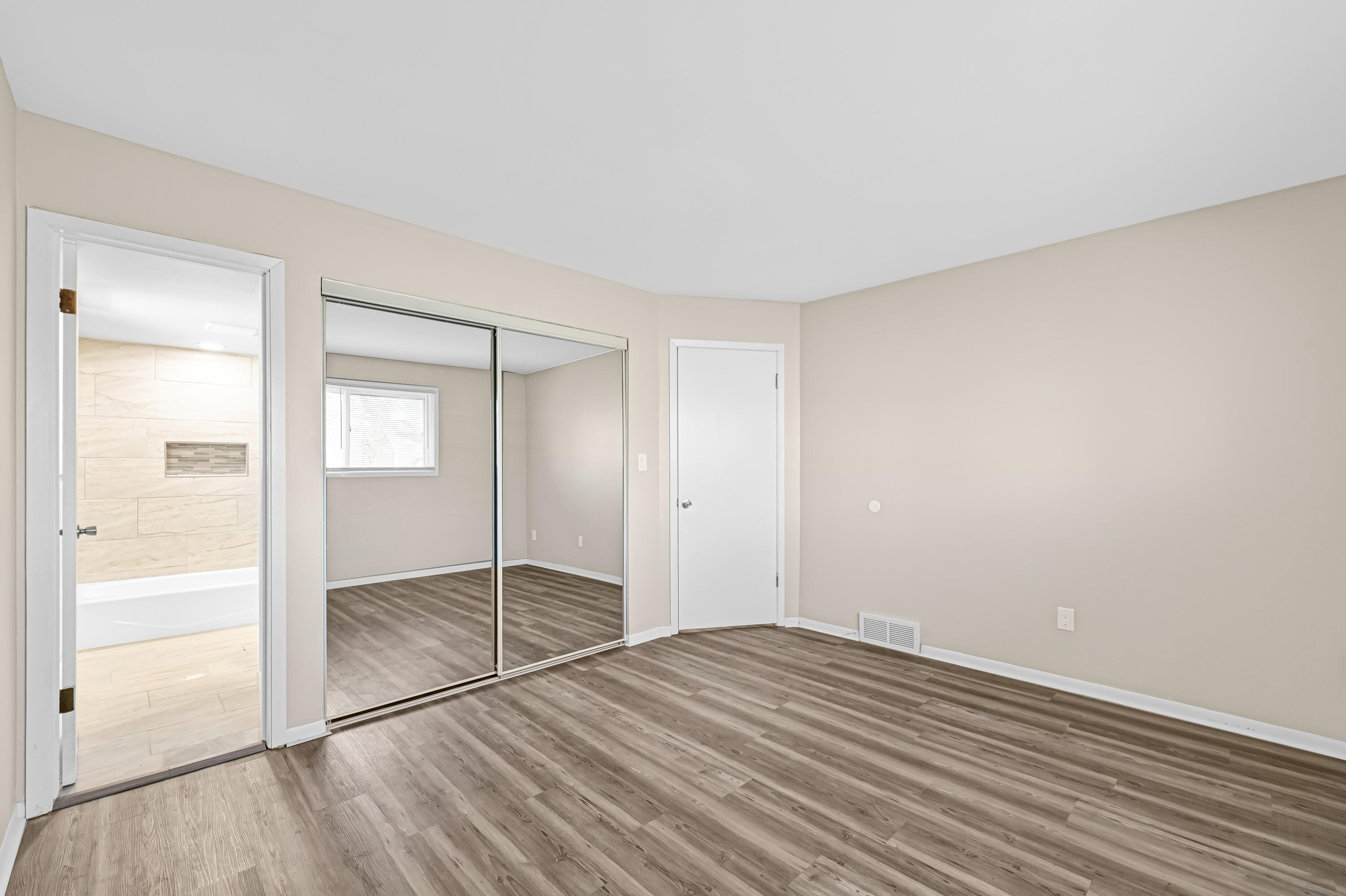 4812 Ridgeway Avenue Racine, WI 53406 - Photo 17 of 27 Master Bedroom with ACCESS to Bathroom!! NEW Flooring!!