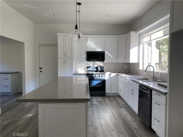 $3,200 | 821 Melody Lane, Lytle Creek, CA 92358