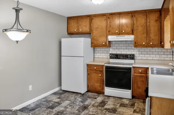 $1,200 | 1961 Karen Circle, Unit A, Milledgeville, GA 31061