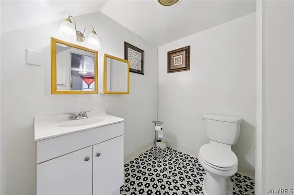 $239,900 | 20 Deer Street, Buffalo, NY 14207