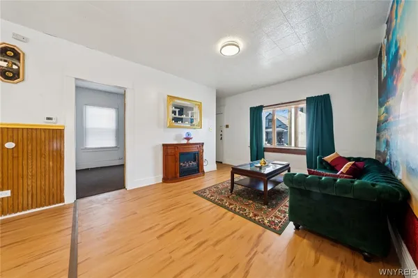 $239,900 | 20 Deer Street, Buffalo, NY 14207
