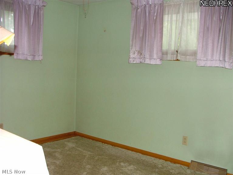 6390 Creston Road Southwest Canton, OH 44706 - Photo 11 of 17 Gallery Image 11