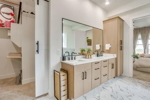 $899,990 | 301 Paint Pony Trail North, Fort Worth, TX 76108