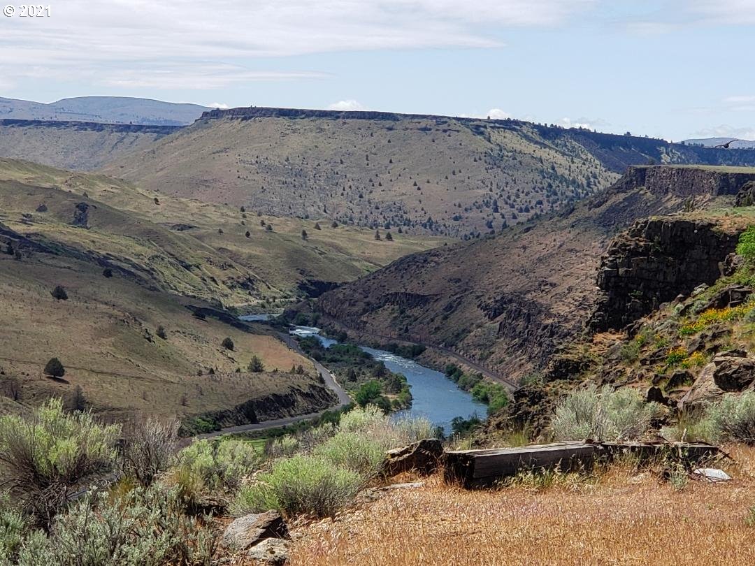 1423 Fish Camp Road Maupin, OR 97037 - Photo 8 of 19 Gallery Image 8