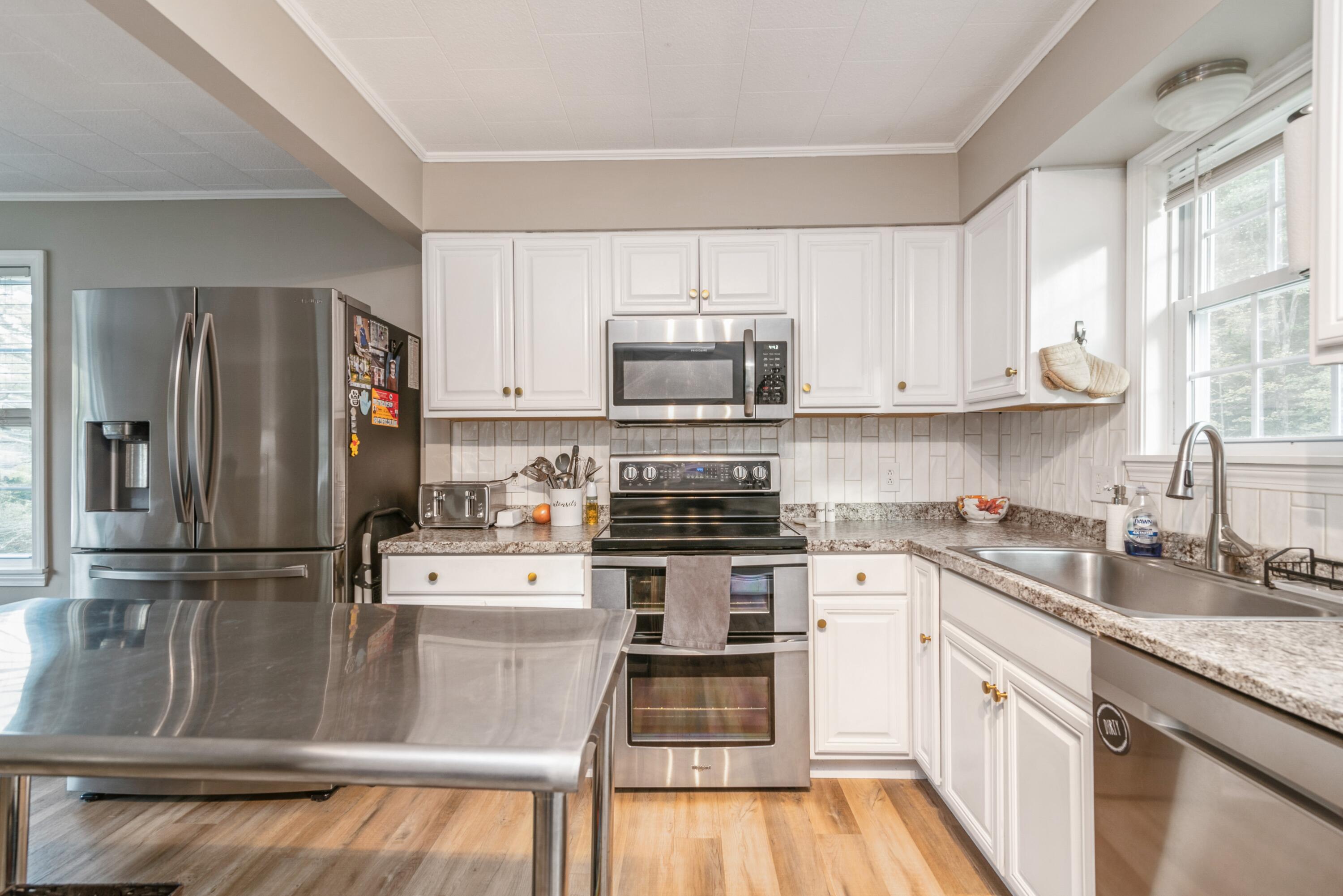 185 Vickery Road Auburn, ME 04210 - Photo 7 of 31 17_185VickeryRd_2017_HiRes