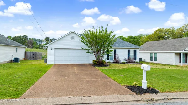 $215,000 | 119 Bent Oaks Drive, Jackson, TN 38305