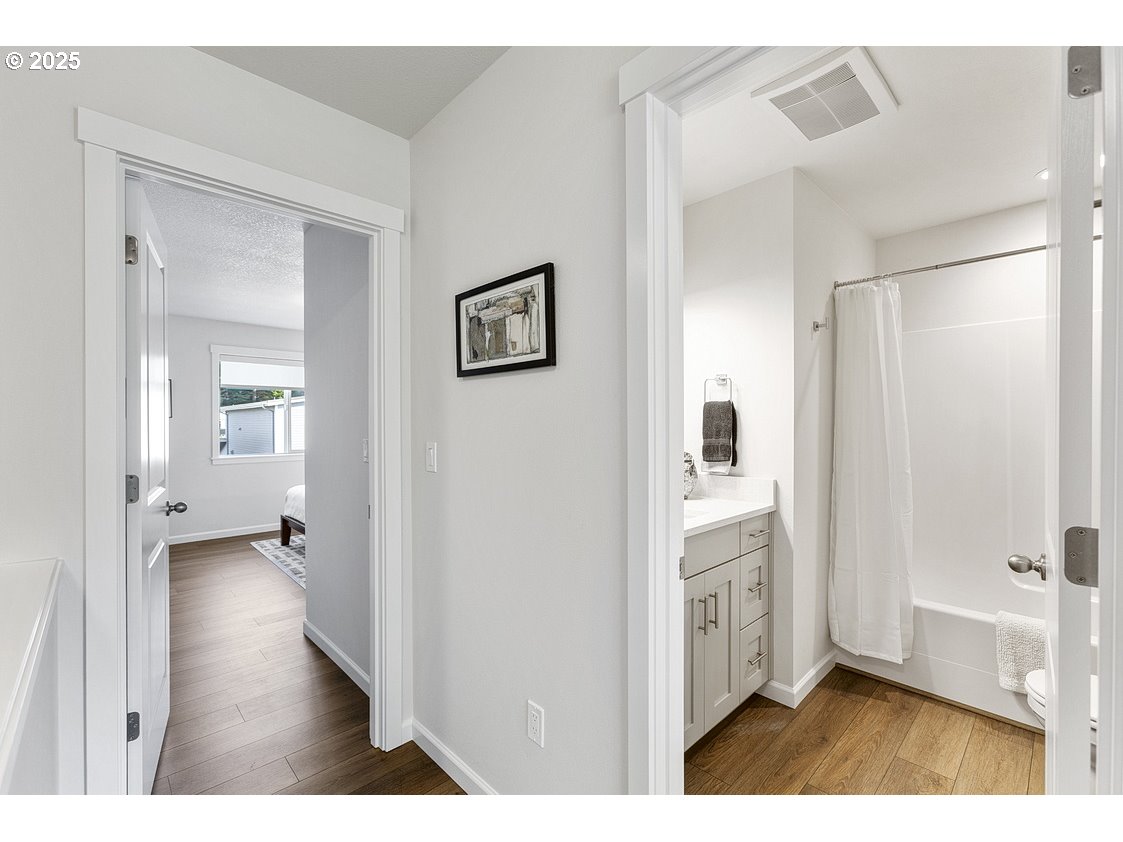 4520 Southeast Fleming Street Newport, OR 97366 - Photo 15 of 38