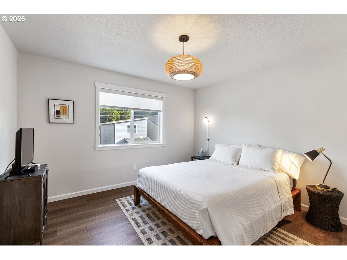 4520 Southeast Fleming Street Newport, OR 97366 - Photo 16 of 38