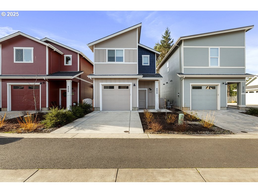 4520 Southeast Fleming Street Newport, OR 97366 - Photo 3 of 38