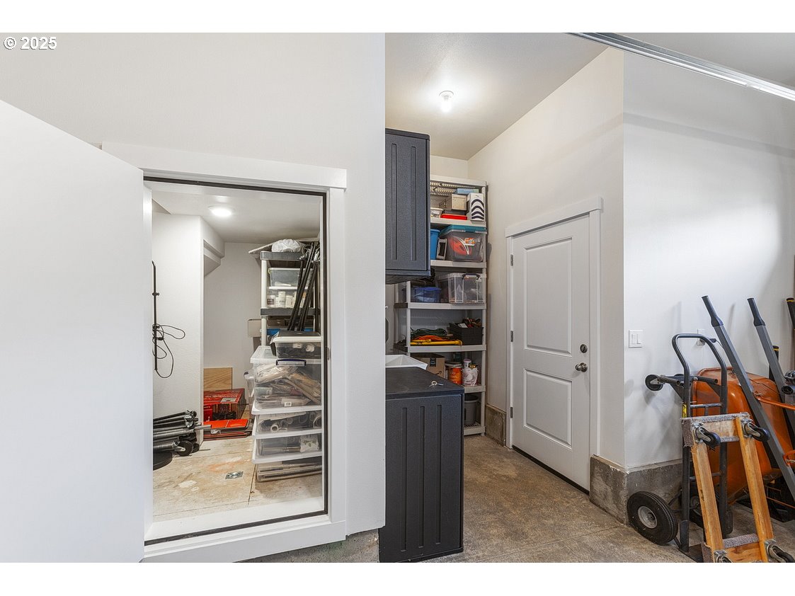 4520 Southeast Fleming Street Newport, OR 97366 - Photo 36 of 38