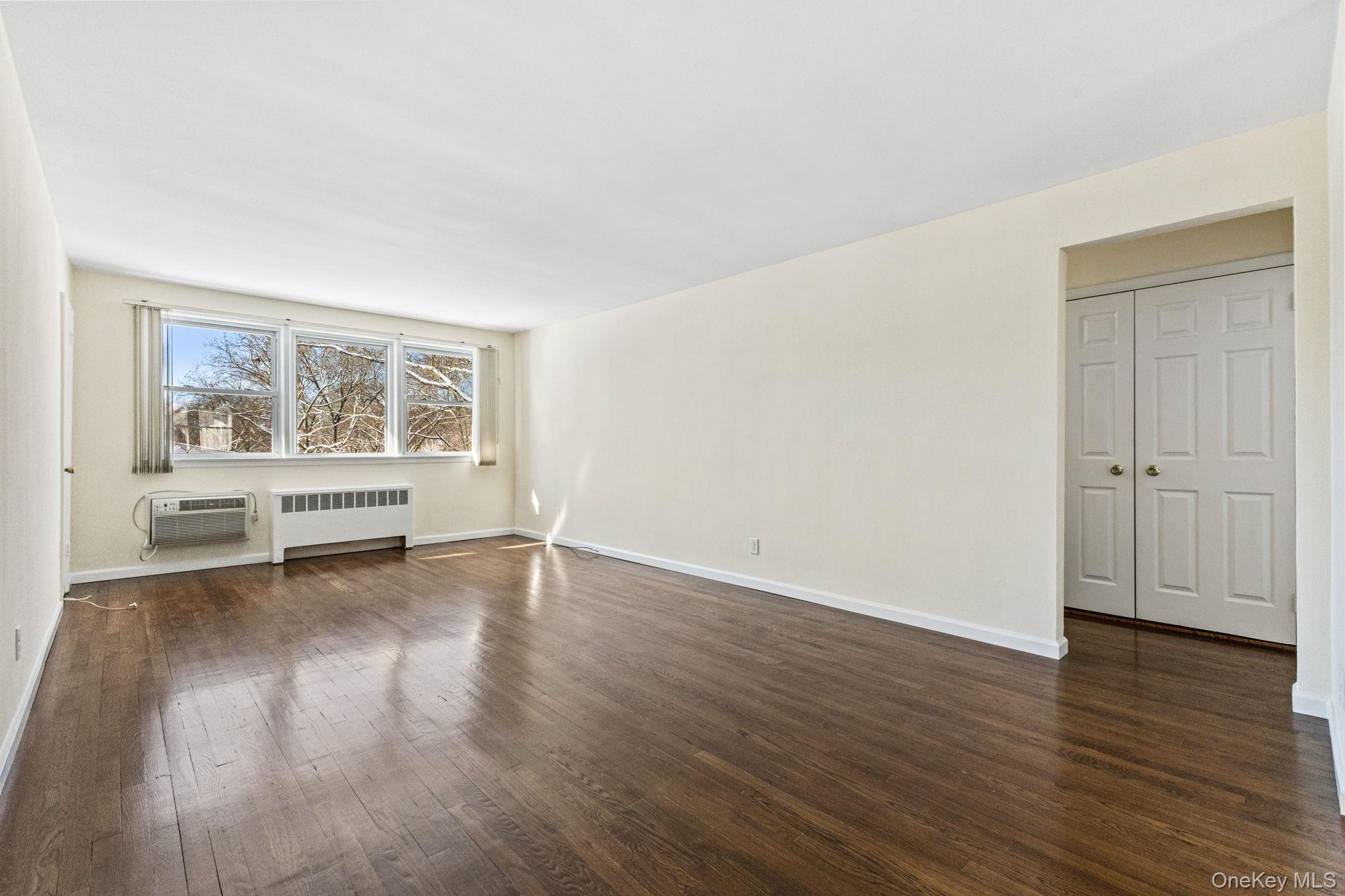 9 Avon Circle, Unit C Rye Brook, NY 10573 - Photo 2 of 15
