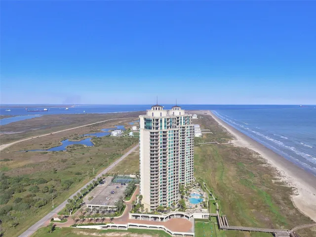 $10,000 | 801 East Beach Drive, Unit TW2704, Galveston, TX 77550