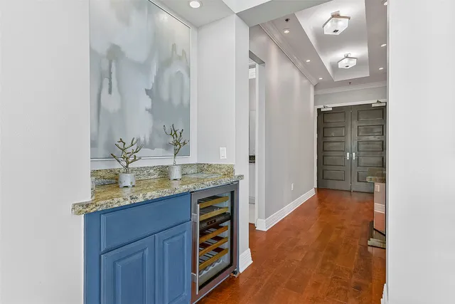 $10,000 | 801 East Beach Drive, Unit TW2704, Galveston, TX 77550