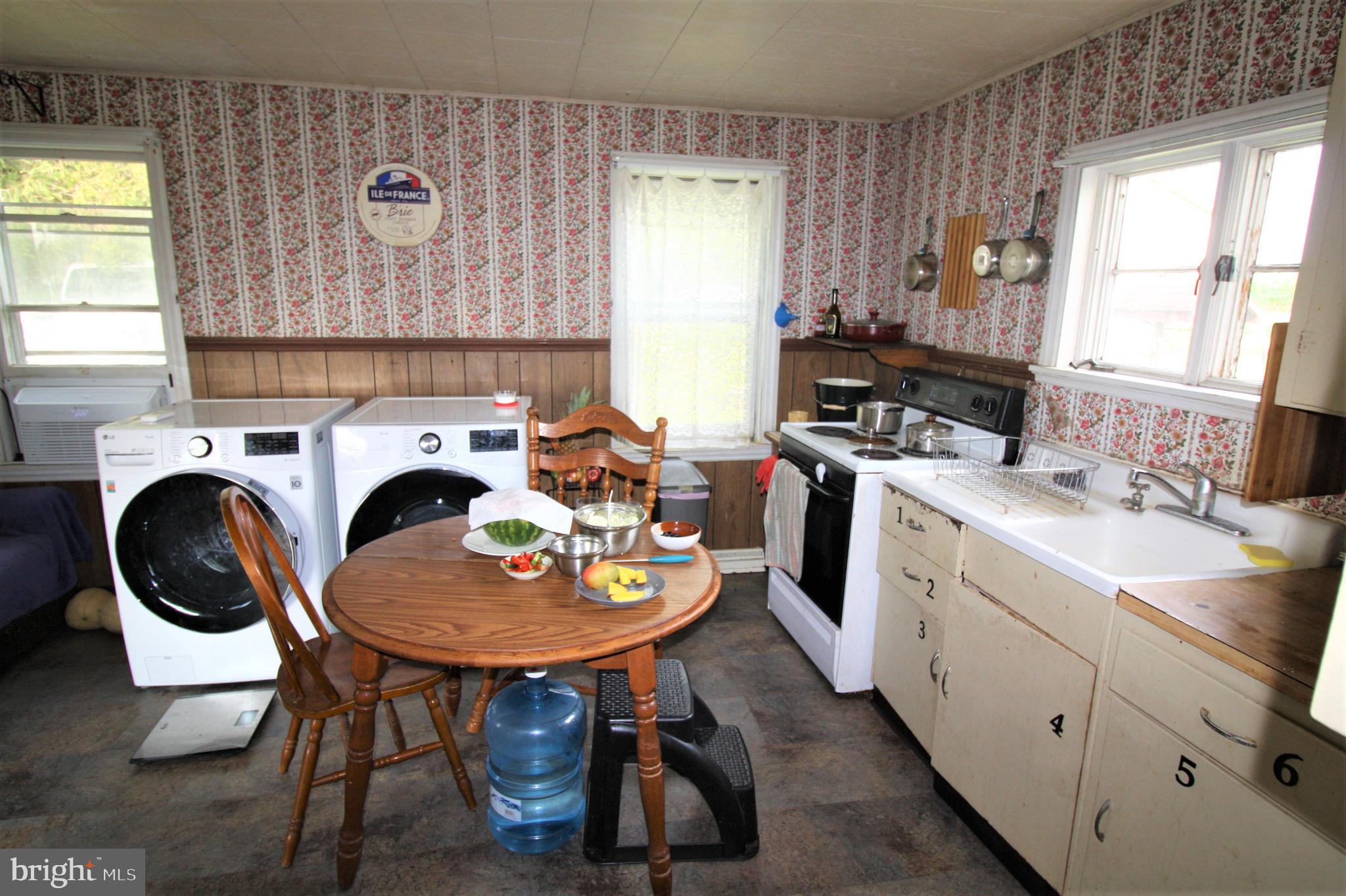 370 Royer Road Lititz, PA 17543 - Photo 3 of 6