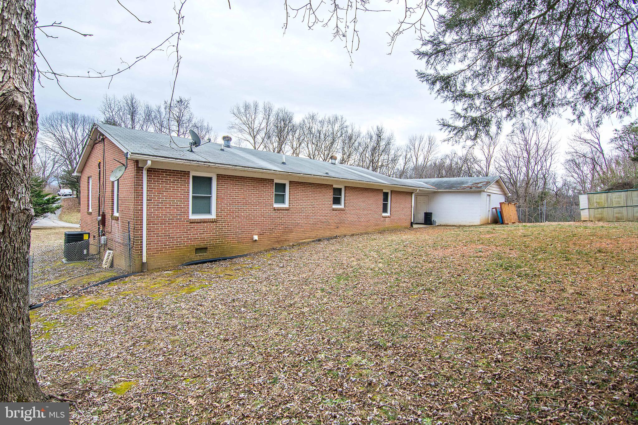38 Easy Hollow Road Front Royal, VA 22630 - Photo 11 of 37 Gallery Image 11