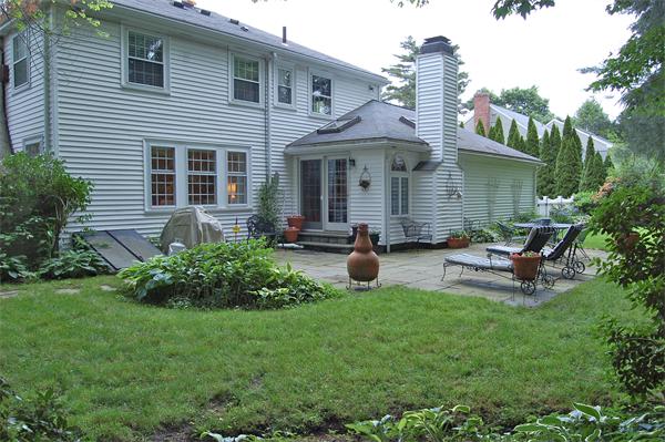 43 Northgate Road Wellesley, MA 02481 - Photo 9 of 13