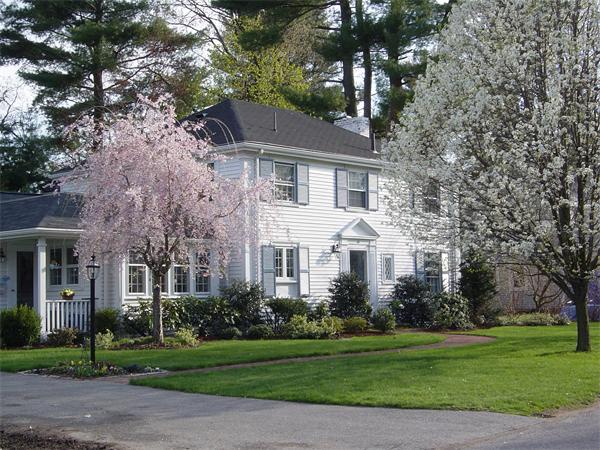 43 Northgate Road Wellesley, MA 02481 - Photo 10 of 13
