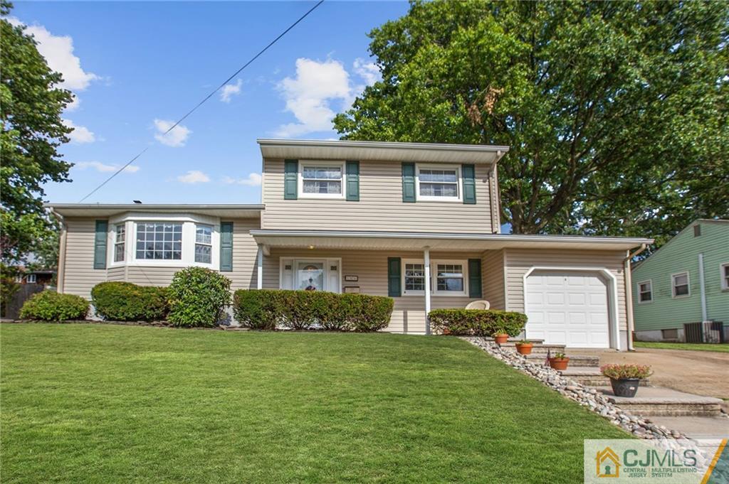 166 Rutherford Avenue Woodbridge, NJ 07095 - Photo 1 of 19 Gallery Image 1
