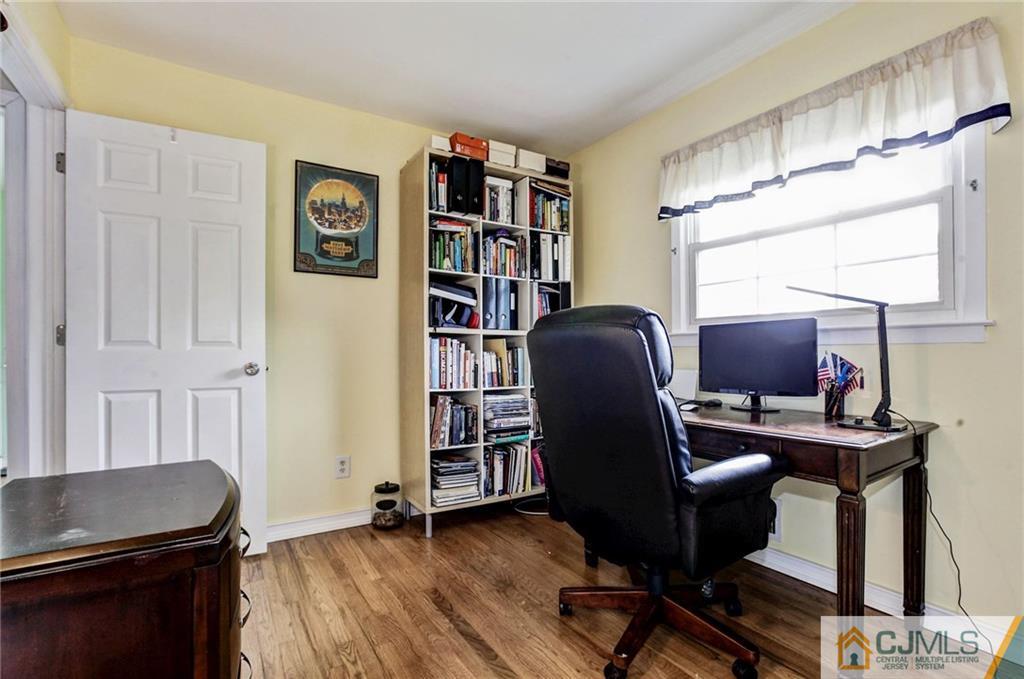 166 Rutherford Avenue Woodbridge, NJ 07095 - Photo 12 of 19 Gallery Image 12