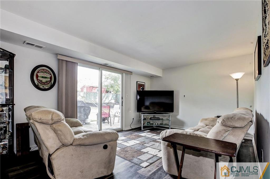 166 Rutherford Avenue Woodbridge, NJ 07095 - Photo 16 of 19 Gallery Image 16