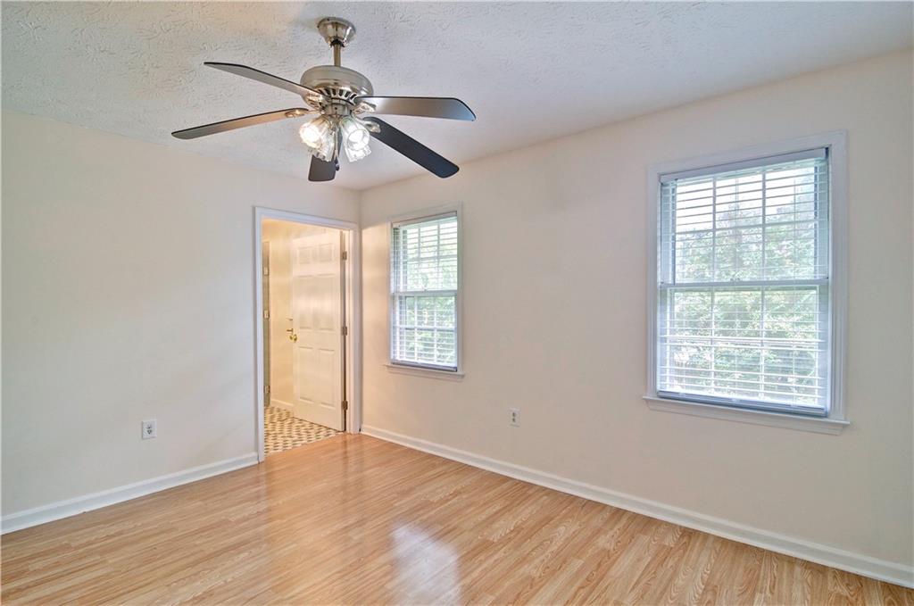 6428 Paradise Point Road Flowery Branch, GA 30542 - Photo 16 of 48 Gallery Image 16