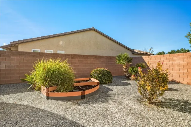 $415,000 | 5661 Fiore Drive, Pahrump, NV 89061