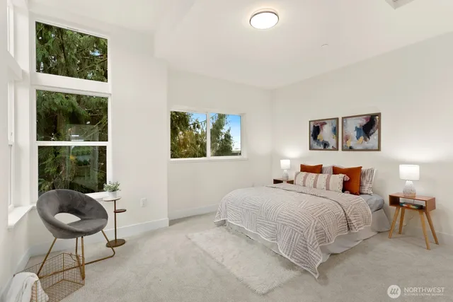 $3,700 | 117 Wells Avenue South, Unit F, Renton, WA 98057