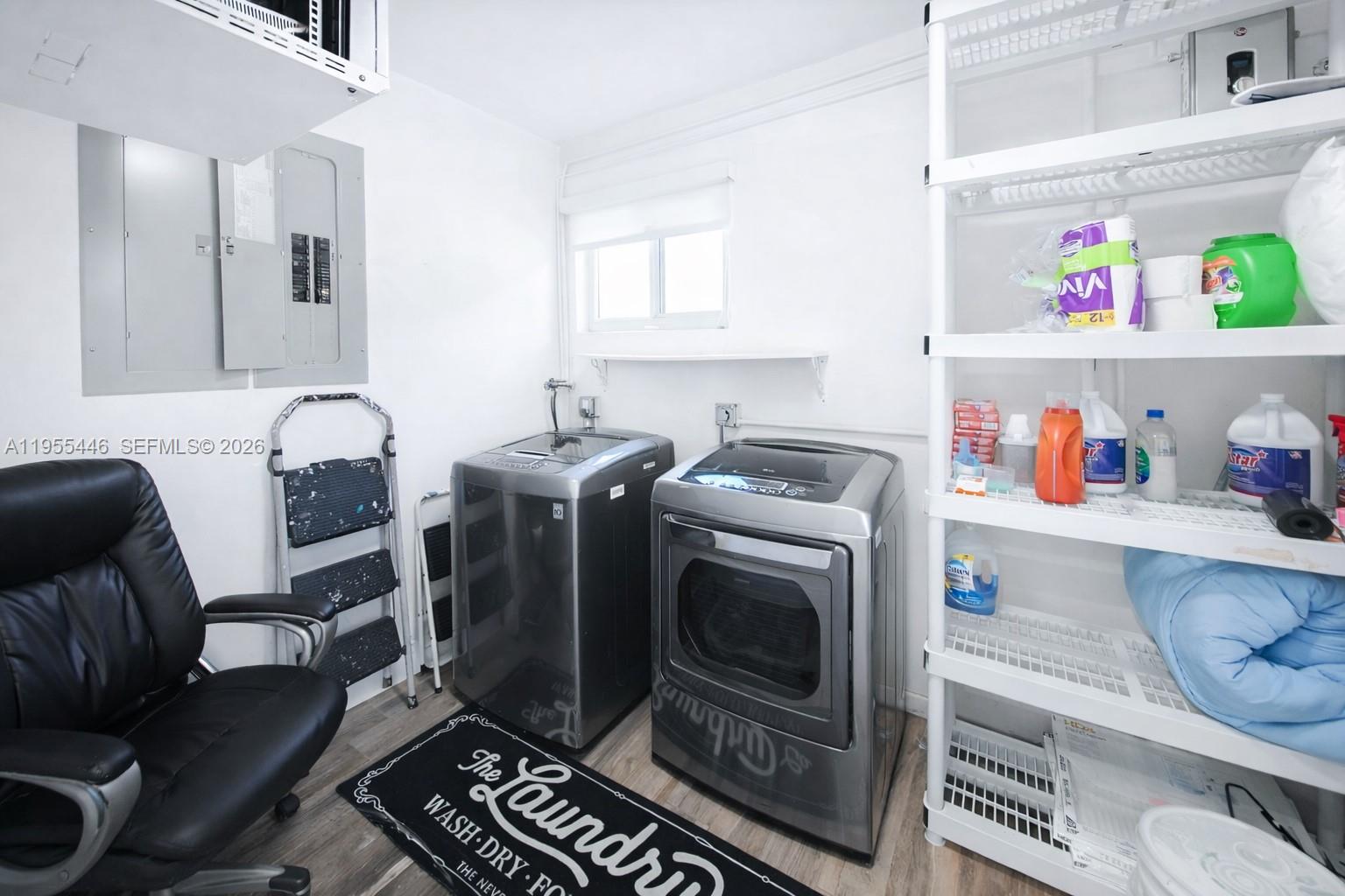 241 Southwest 129th Avenue Miami, FL 33184 - Photo 25 of 28 a utility room with sink dryer and washer