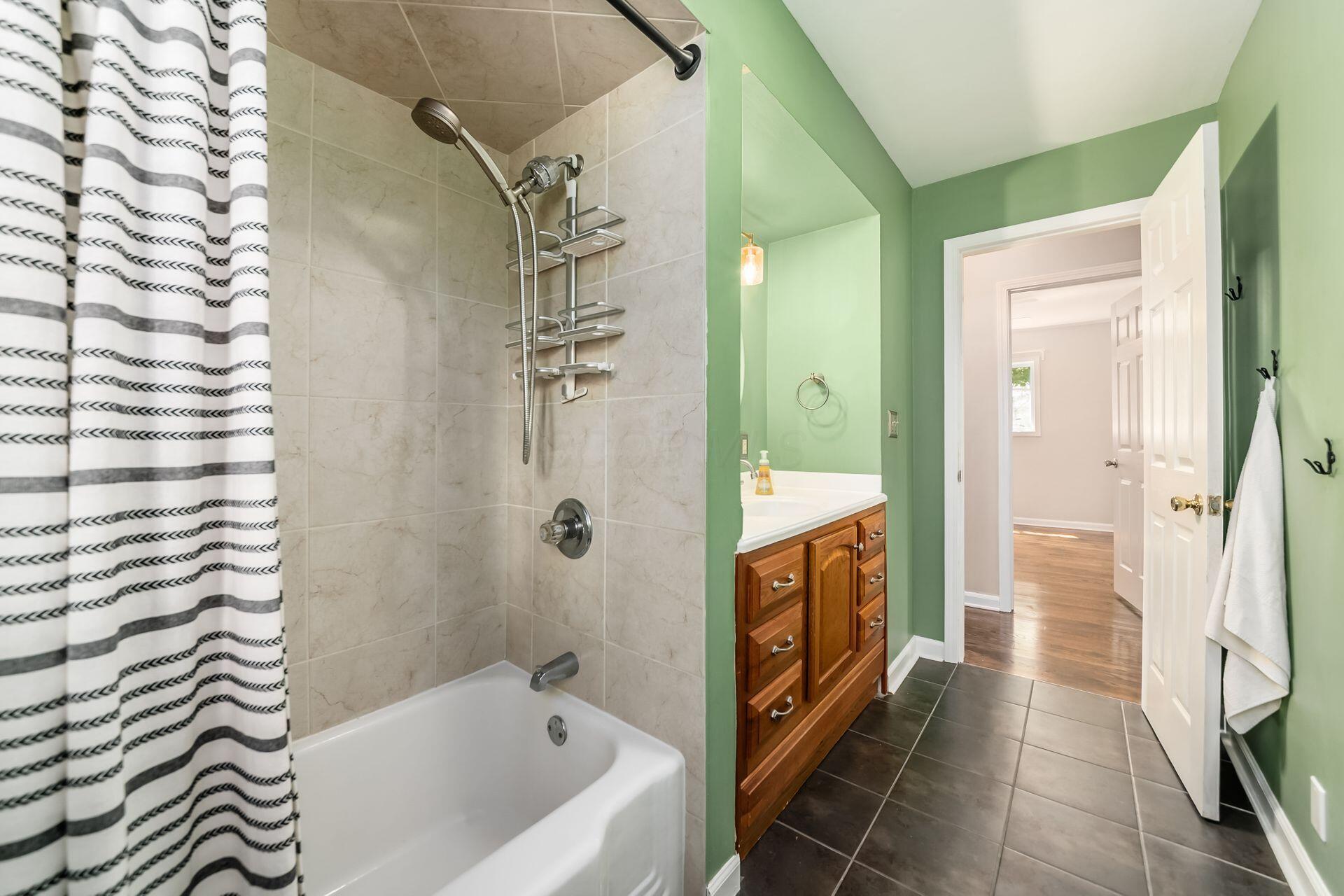 2810 Wellesley Road Columbus, OH 43209 - Photo 21 of 44 022_29_L 2810 Wellesley Rd072