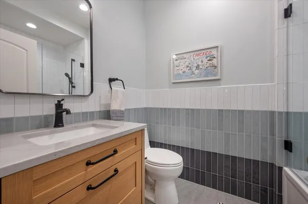 $3,995,000 | 930 Woodland Drive, Glenview, IL 60025