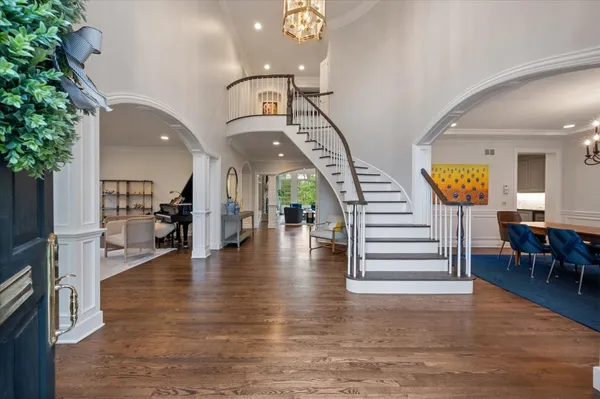 $3,995,000 | 930 Woodland Drive, Glenview, IL 60025