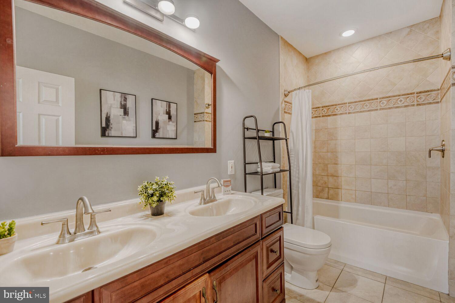 4126 Falls Road Baltimore, MD 21211 - Photo 17 of 31