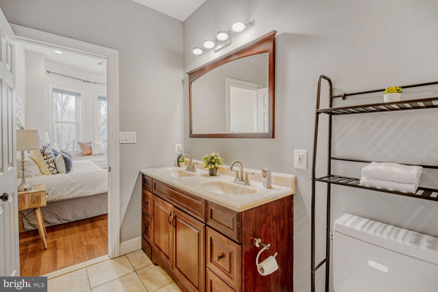 4126 Falls Road Baltimore, MD 21211 - Photo 18 of 31