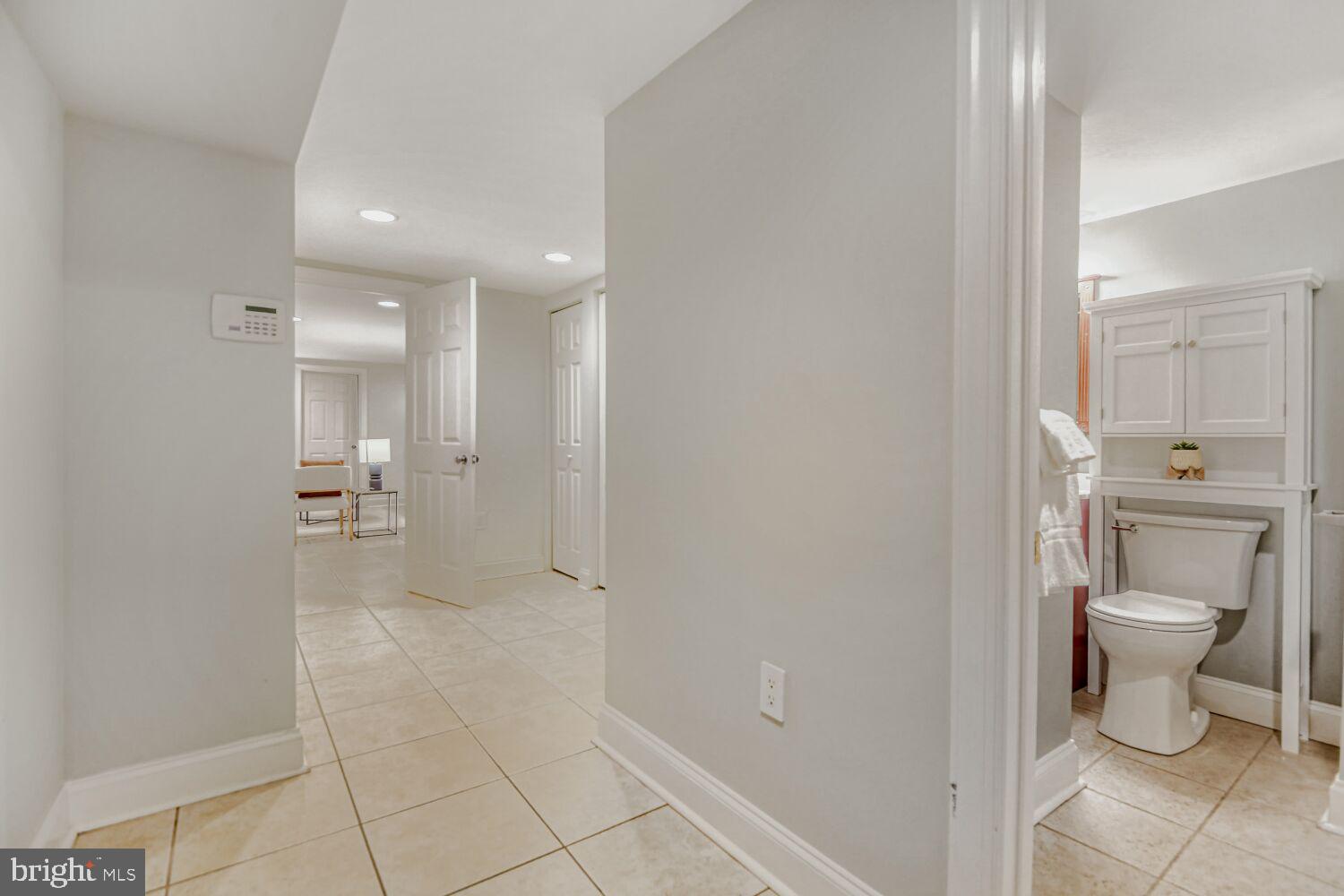 4126 Falls Road Baltimore, MD 21211 - Photo 24 of 31