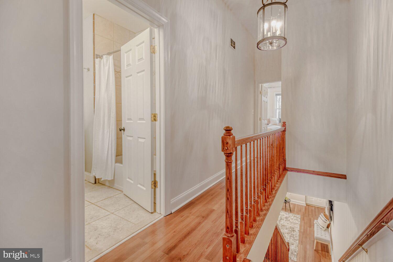 4126 Falls Road Baltimore, MD 21211 - Photo 9 of 31