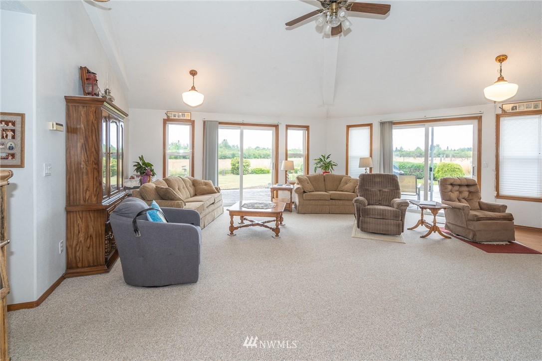 550 Knowles Road Winlock, WA 98596 - Photo 3 of 25