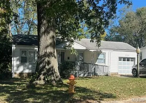 $1,400 | 1231 Odessa Drive, St. Louis, MO 63137