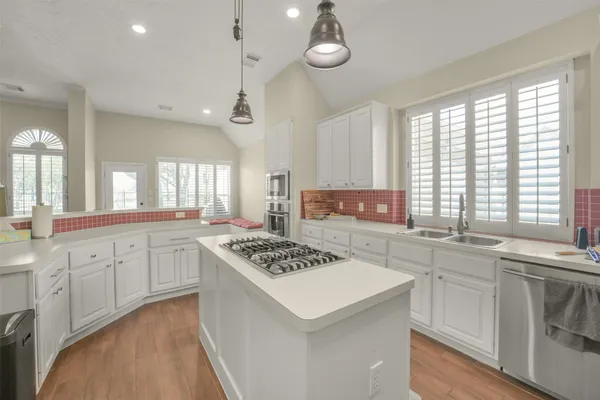 $2,995 | 1122 Wellshire Drive, Katy, TX 77494