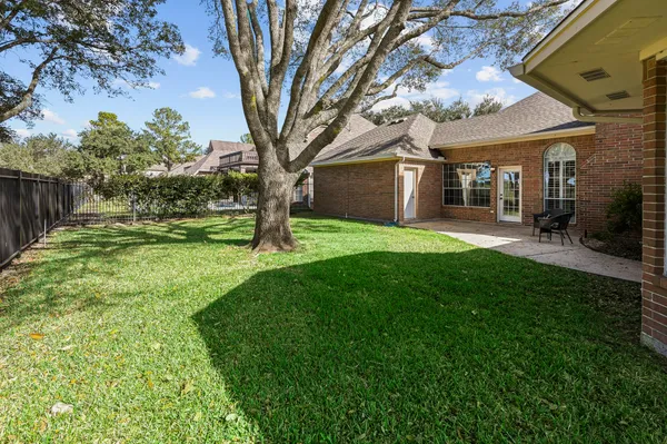 $2,995 | 1122 Wellshire Drive, Katy, TX 77494