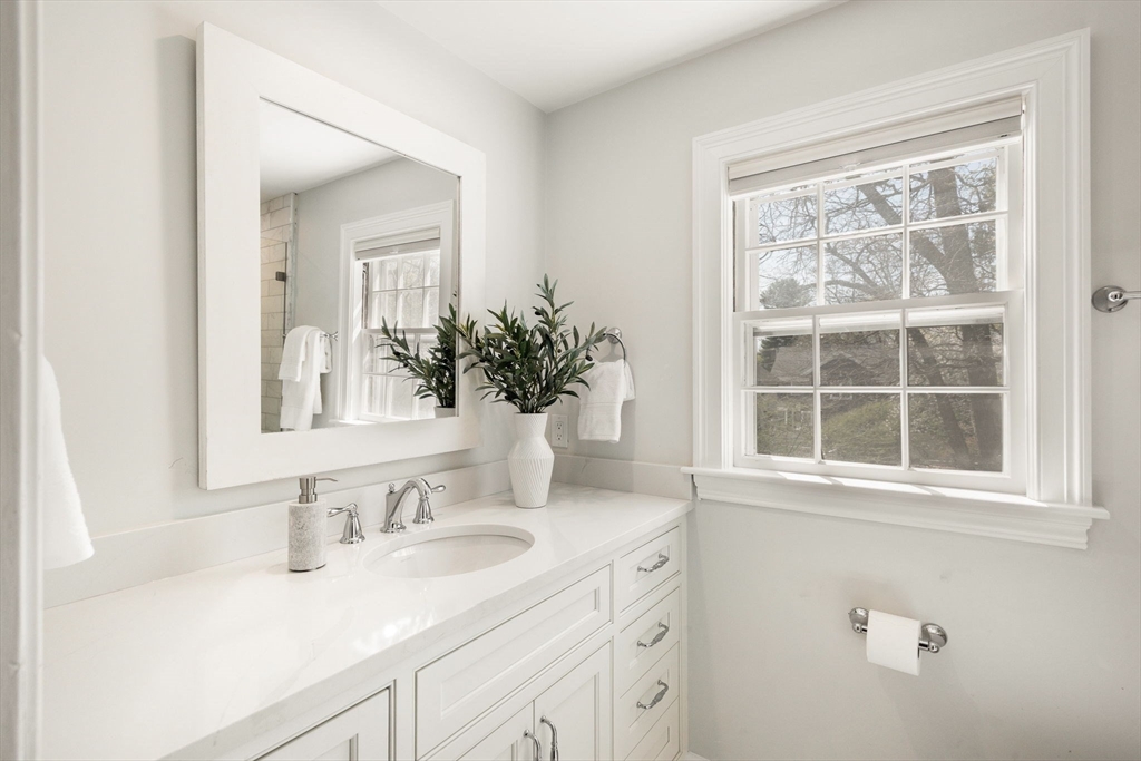 63 Hawthorn Avenue Needham, MA 02492 - Photo 31 of 36