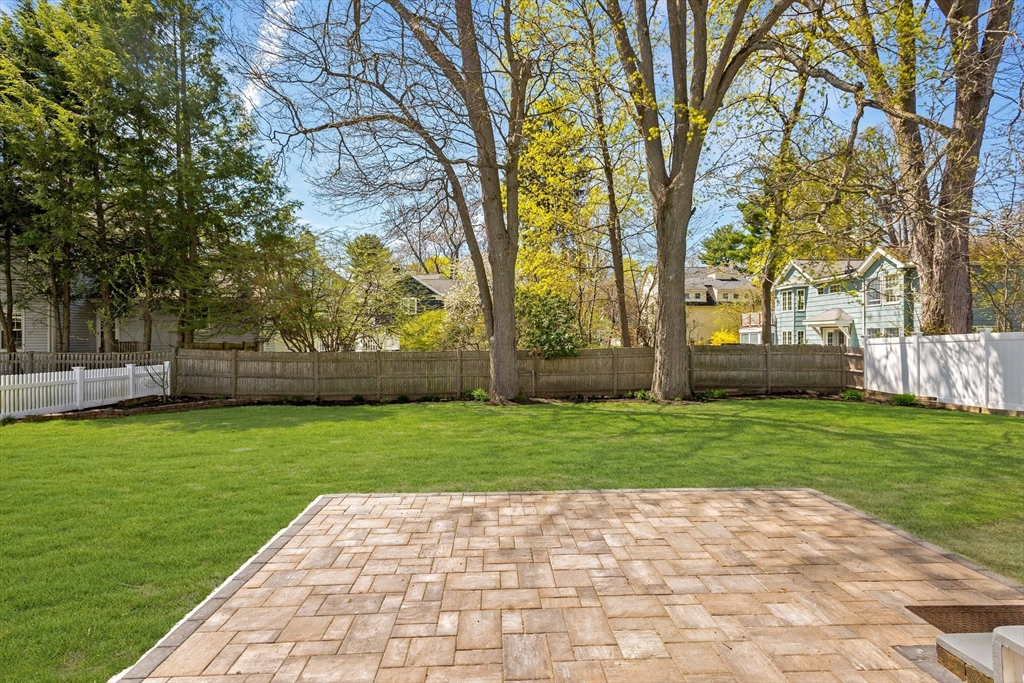 63 Hawthorn Avenue Needham, MA 02492 - Photo 33 of 36