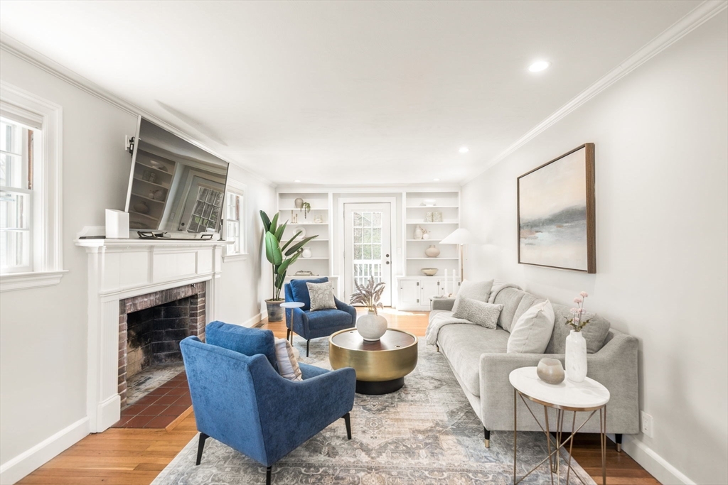 63 Hawthorn Avenue Needham, MA 02492 - Photo 5 of 36