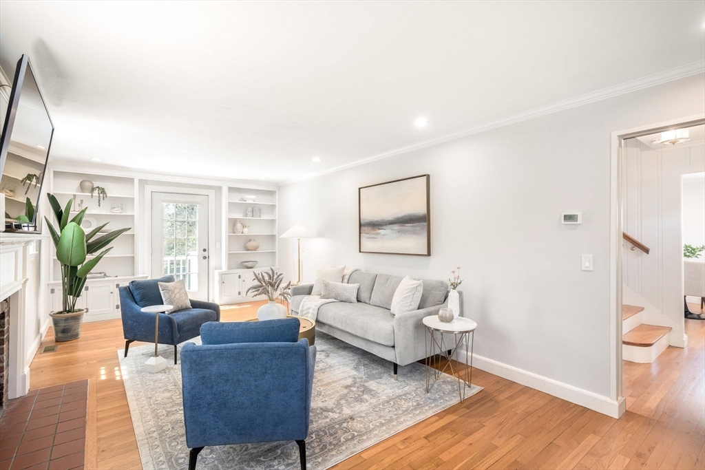 63 Hawthorn Avenue Needham, MA 02492 - Photo 6 of 36