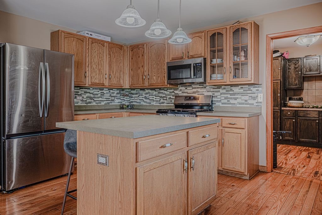 3906 Sedge Street Zion, IL 60099 - Photo 9 of 29 Gallery Image 9