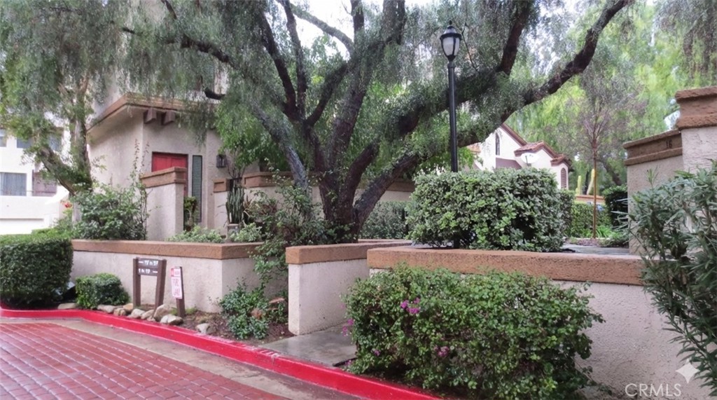 17 Rock Cliff Place Phillips Ranch, CA 91766 - Photo 4 of 27