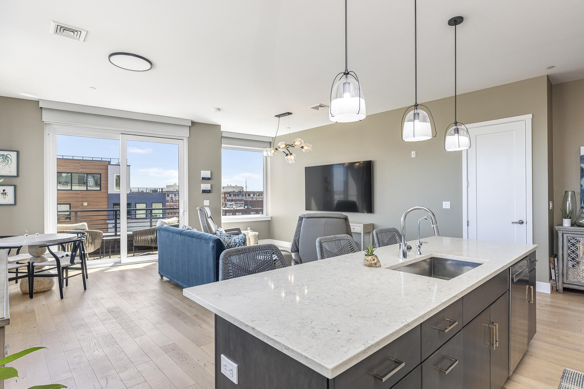 99 Federal Street, Unit 501 Portland, ME 04101 - Photo 11 of 55 Kitchen/ living